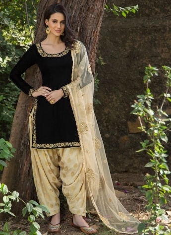 Buy Women's Black Patialla With Block Print - Label Shaurya Sandhya Online  at Best Price | Trendia